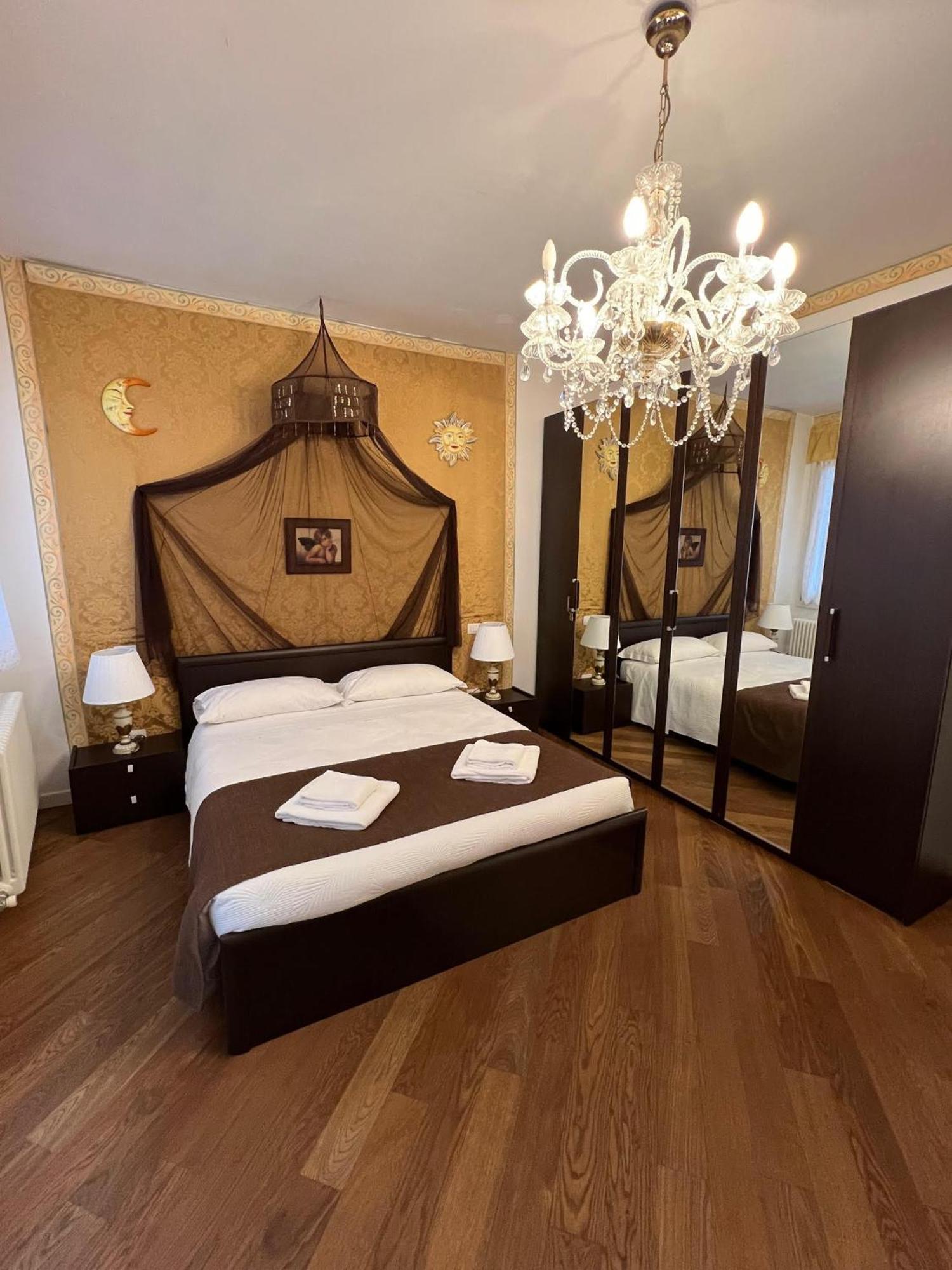Casabella Apartment เวนิส ภายนอก รูปภาพ